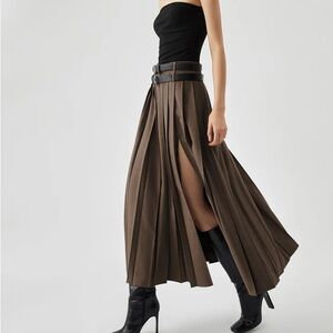 Pleated Split Maxi Skirt Without Belt- Caramel.